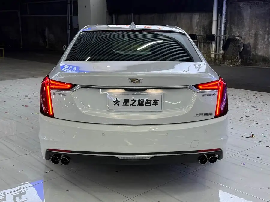كاديلاك CT6 2022 28T الفاخرة
