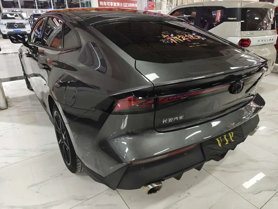Changan UNI-V 2022 1.5T Premium