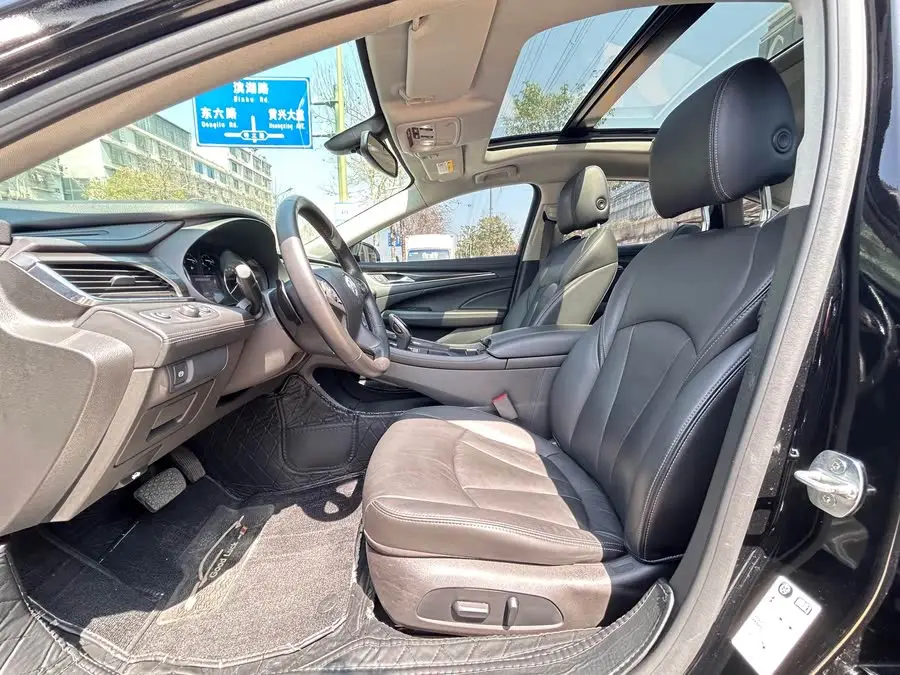 بيوك لاقروس 2021 652T الفاخرة