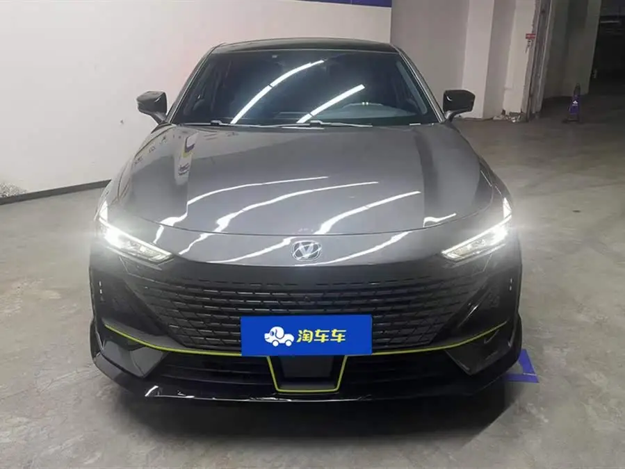 Changan UNI-V 2022 1.5T Sport Edition