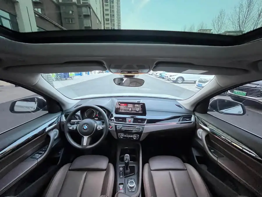 BMW X1 2021 sDrive25Li Leading Edition