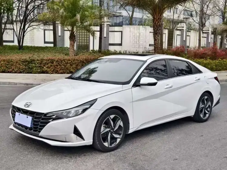 Elantra 2021 1.5L CVT LUX Premium