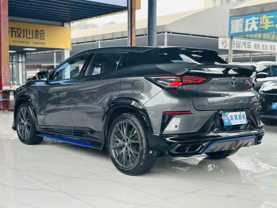 شانجان UNI-T موديل 2023 الجيل الثاني 1.5T نسخة رياضية رائدة