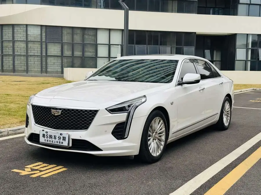 كاديلاك CT6 2021 28T النخبة