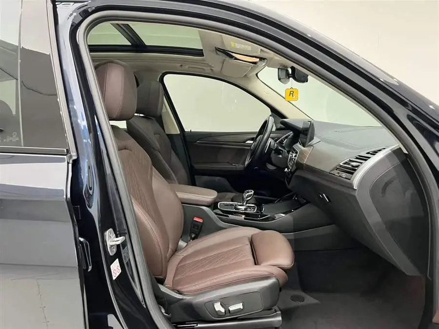 2022 BMW X3 xDrive30i Leading M Sport Package