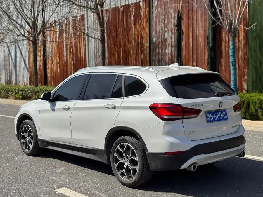 BMW X1 2021 sDrive25Li Leading Edition