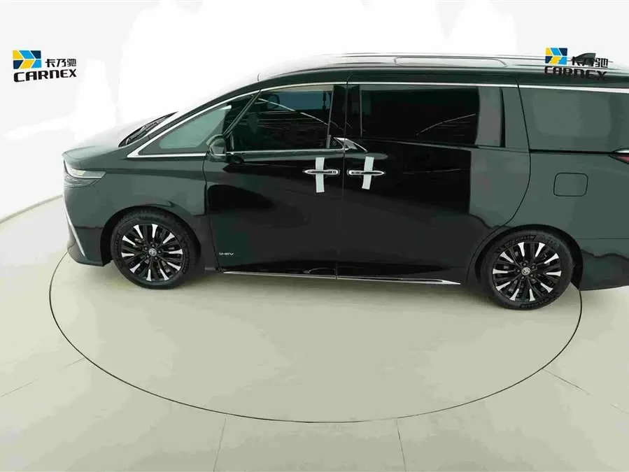 ألفارد 2024 هجين 2.5 لتر الإصدار البريميوم