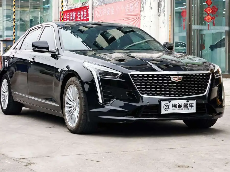 كاديلاك CT6 2022 28T فاخرة