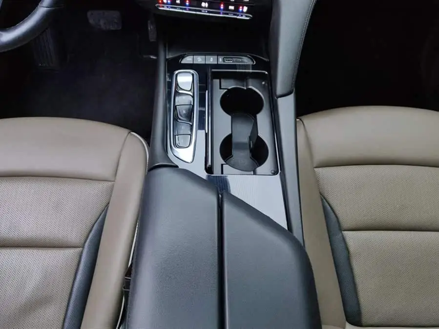 إنفيجن 2020 28T الدفع الرباعي المتميز