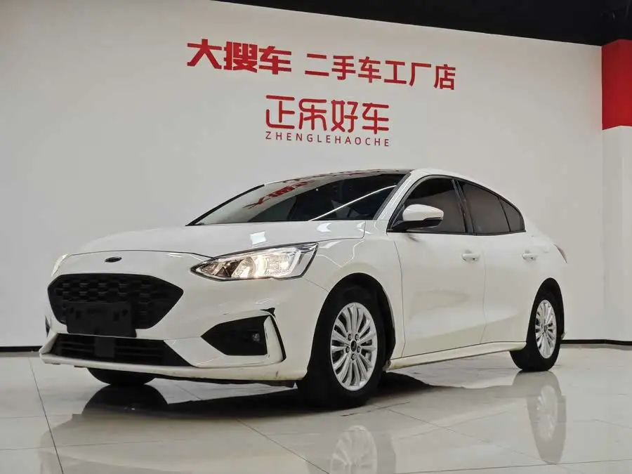 2020 فورد فوكس 3 صناديق EcoBoost 180 أوتوماتيكي عصري