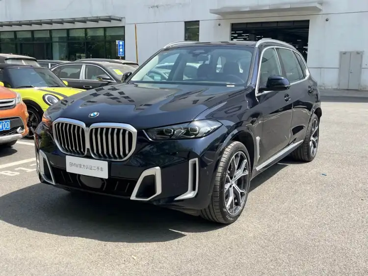 BMW X5 2023 xDrive 30Li Luxury M Sport Package