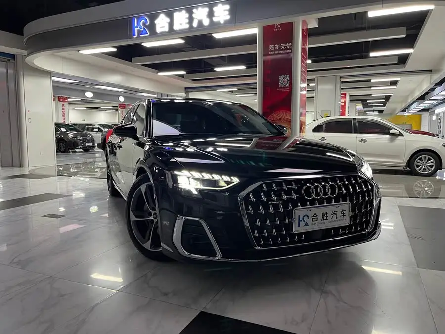 أودي A8 طراز 2023 A8L 50 TFSI quattro الفئة الممتازة