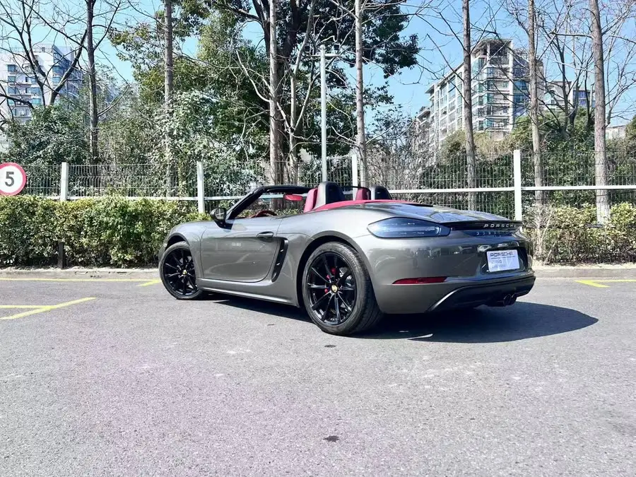 Porsche 718 2022 Boxster 2.0T