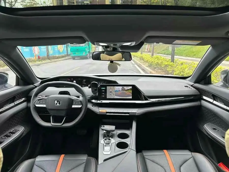 Changan UNI-V 2024 1.5T Premium