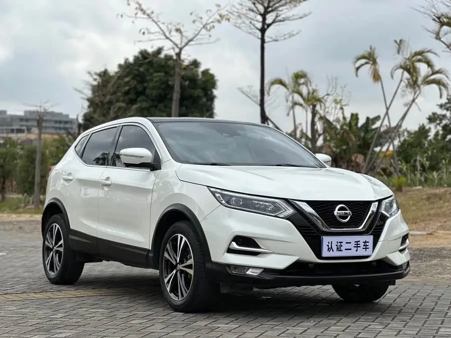 2021 نيسان قاشقاي 2.0 لتر CVT فئة الرفاهية والملاحة