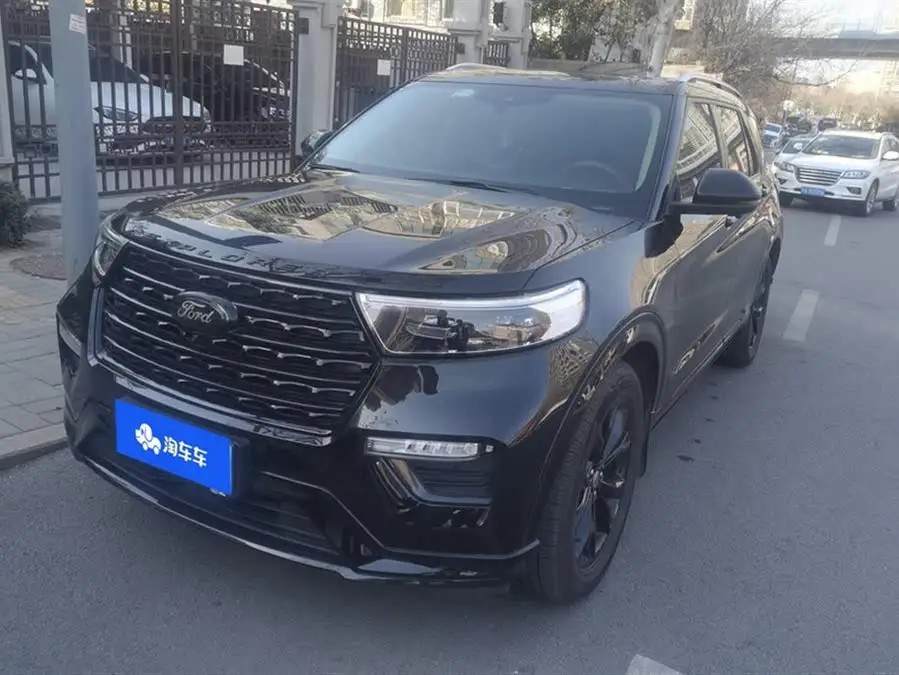 مستكشف 2020 إيكوبوست 285 فئة تيتانيوم 4WD 6 مقاعد