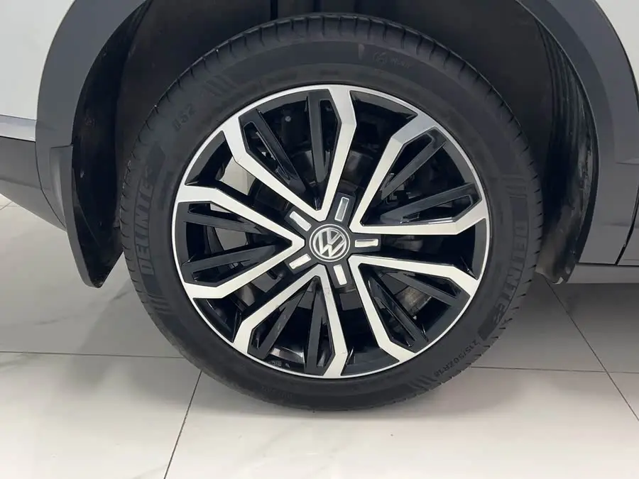 T-ROC 2020 نموذج 280TSI DSG دفع ثنائي نسخة الراحة