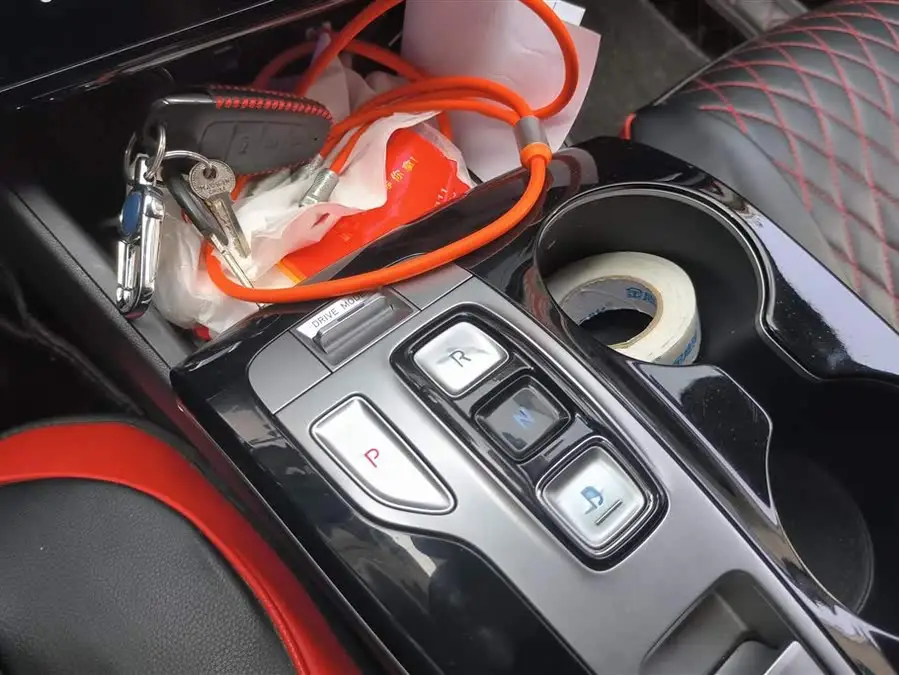 توسان 2021 طراز توسّان L 1.5T DCT LUX النسخة الفاخرة