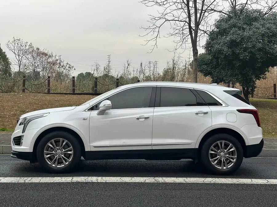 كاديلاك XT5 2020 طراز مُعدل 28T فاخر