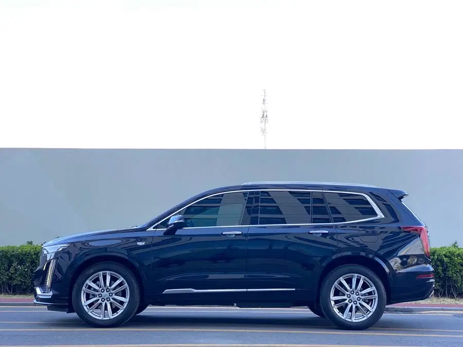 كاديلاك XT6 2022 2.0T ستة مقاعد دفع رباعي فاخر