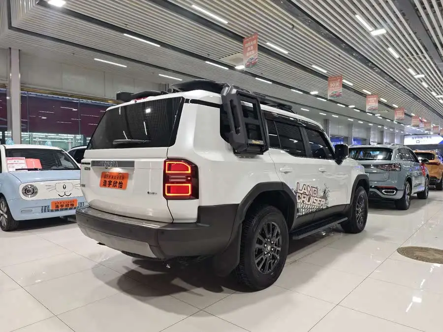 2024 برادو 2.4T نسخة TX الشاملة 5 مقاعد