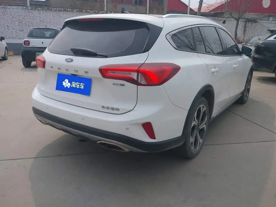 2021 فورد فوكس واجن إيكوبوست 180 أوتوماتيكي طراز هانتر تايد