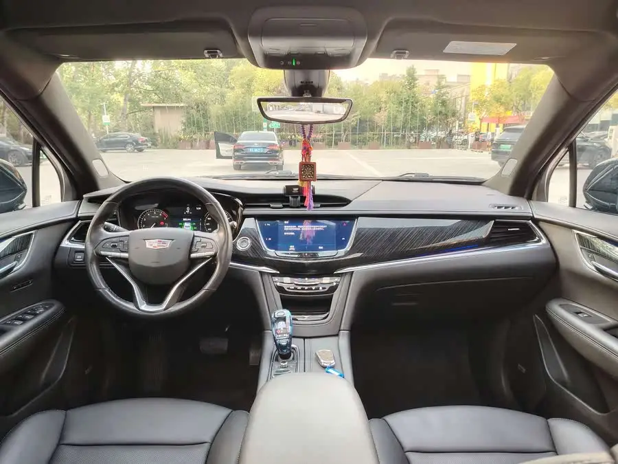 Cadillac XT6 2021 28T Luxury 6-Seater AWD