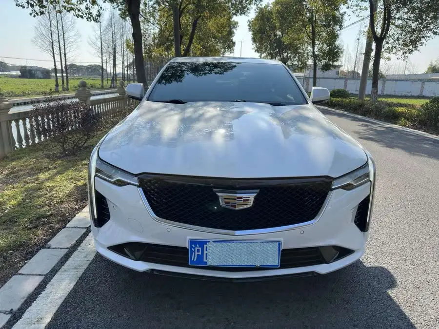 Cadillac CT4 2023 28T Luxury