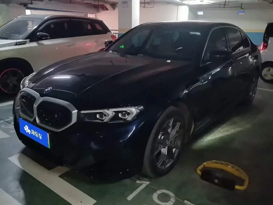 بي إم دبليو i3 2022 eDrive 35 L