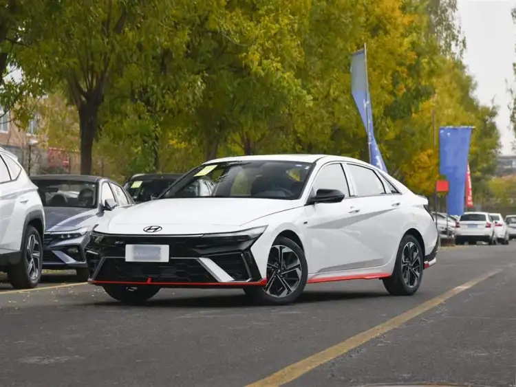 Elantra 2022 1.5L CVT LUX Premium