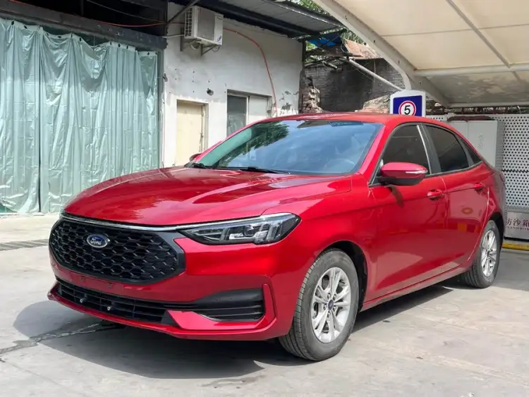 Ford Focus 2021 1.5L Automatic Diamond Edition