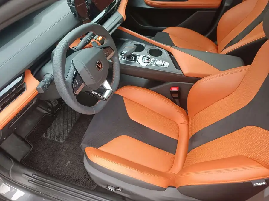 Changan UNI-V 2023 1.5T Sport Version