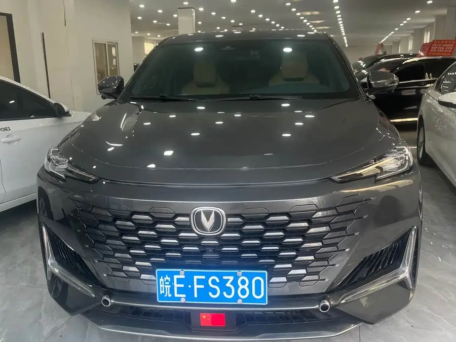 شانجان UNI-K 2021 2.0T الفاخرة