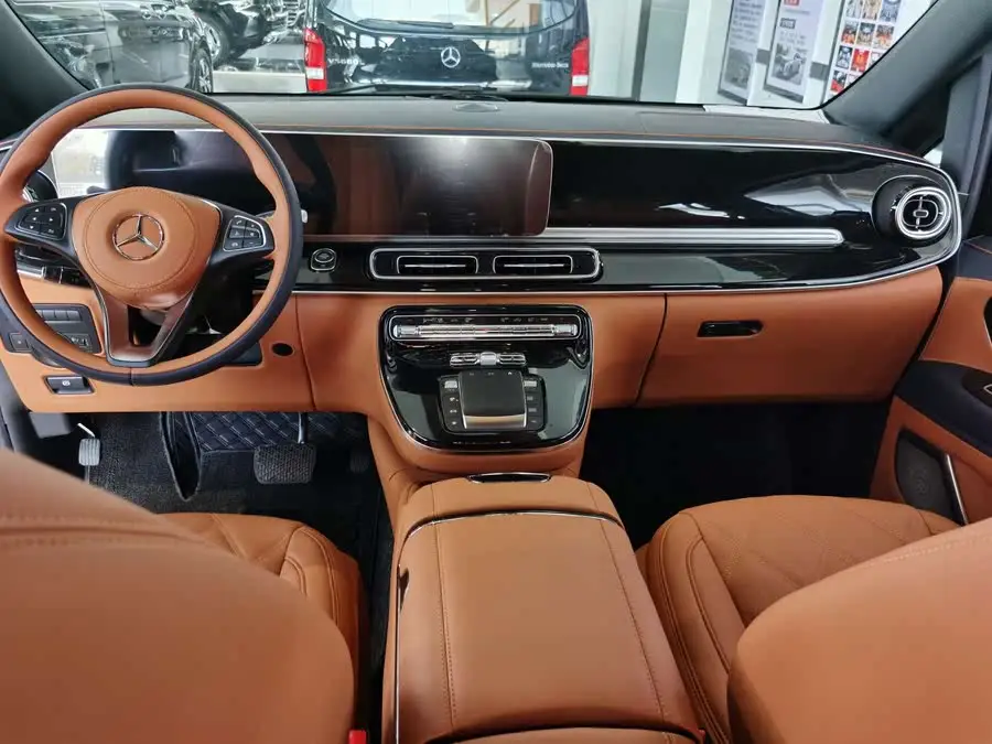 Vito 2023 2.0T Business Edition 7-Seater