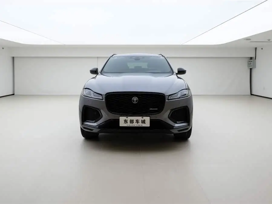 Jaguar F-PACE 2024 P250 R-Dynamic SE