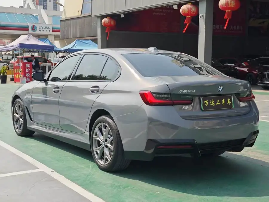 بي إم دبليو i3 2022 eDrive 35 L