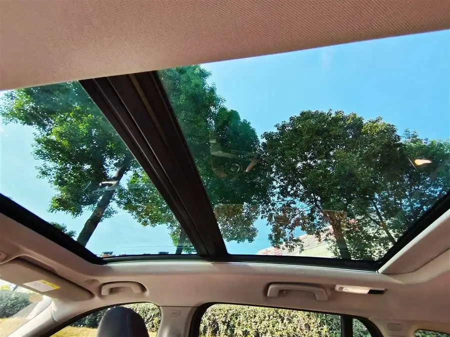 بي إم دبليو X1 2021 sDrive20Li الفاخرة