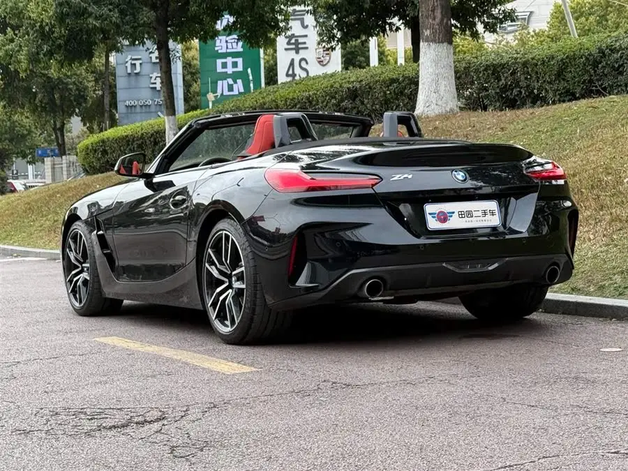 بي إم دبليو Z4 2022 sDrive 25i حزمة M الرياضية