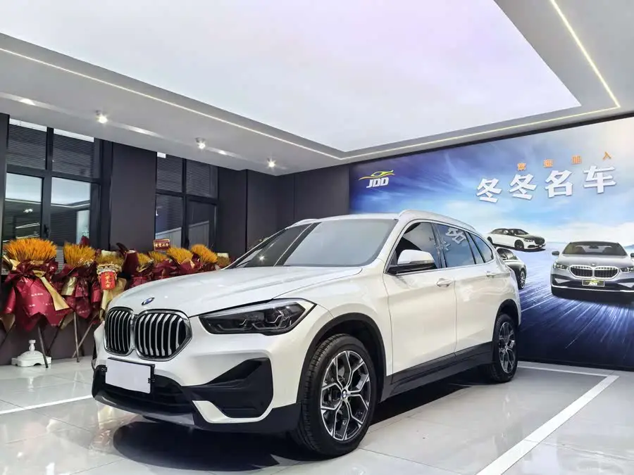 بي إم دبليو X1 2022 sDrive25Li النسخة الرائدة