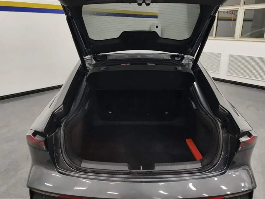 Changan UNI-V 2022 1.5T Premium Model