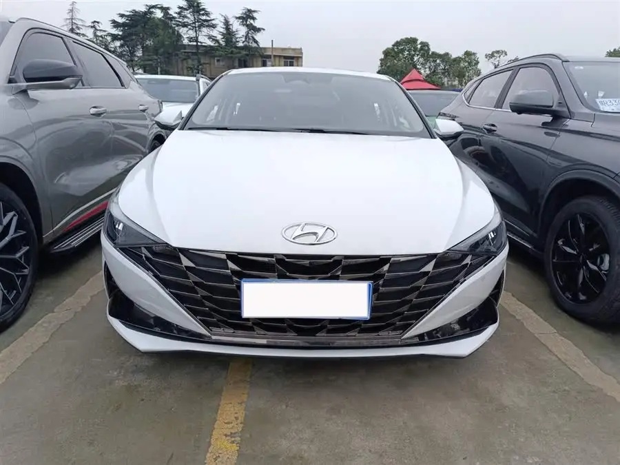 Elantra 2022 1.5L CVT GLS Leading Edition