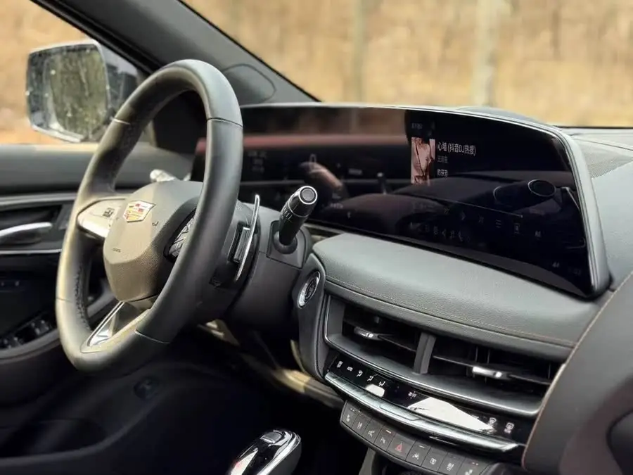 Cadillac CT5 2024 28T Platinum