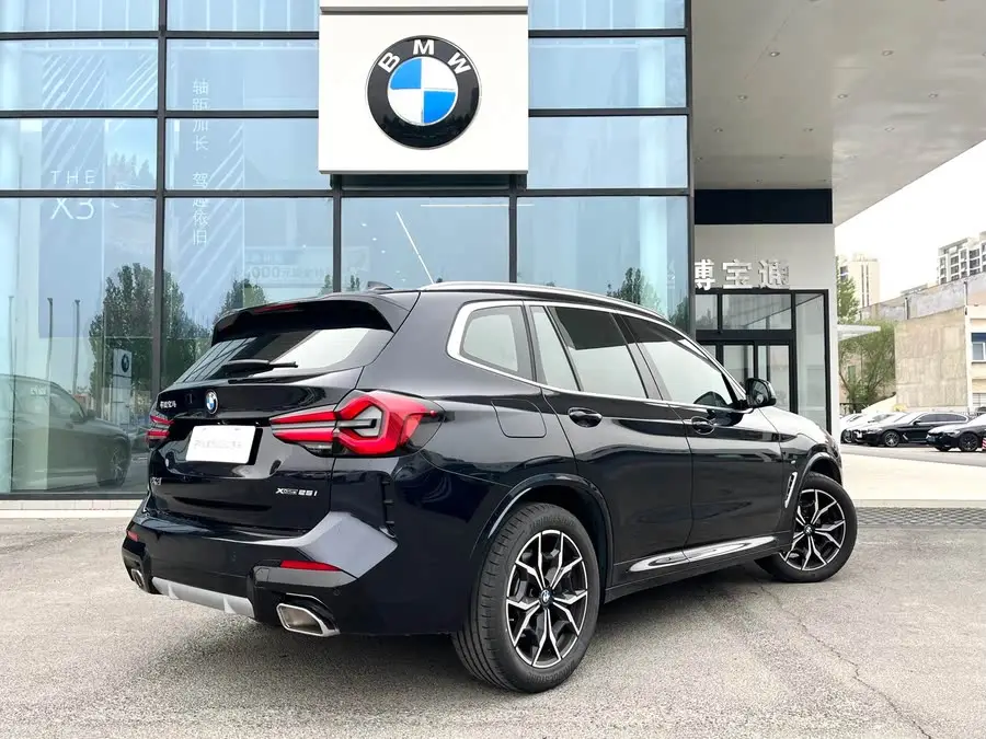 بي إم دبليو X3 2023 xDrive25i حزمة الرياضة M