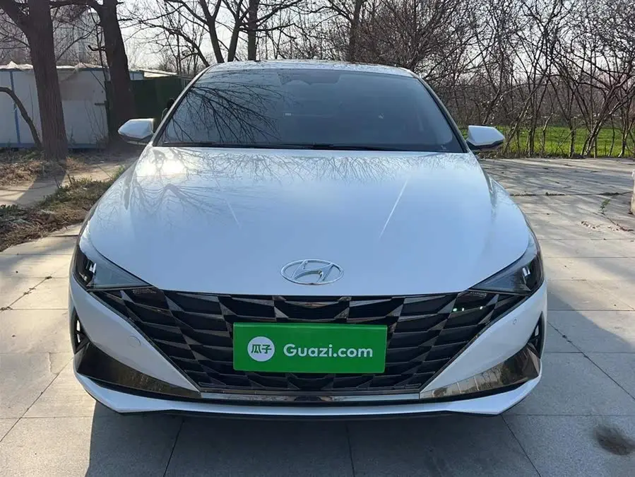 2022 هيونداي إيلانتر 1.5 لتر CVT LUX