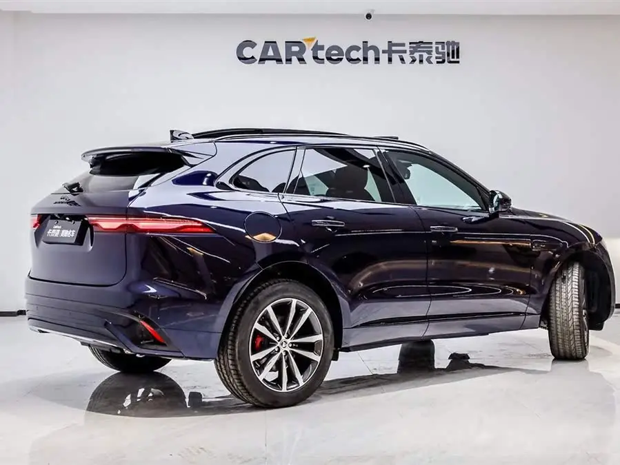 Jaguar F-PACE 2024 P250 R-Dynamic SE