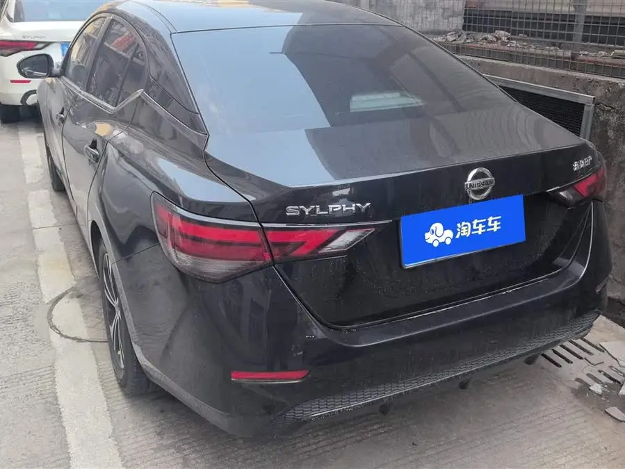 2021 نيسان سيلفي 1.6 لتر XL CVT إصدار الاستمتاع