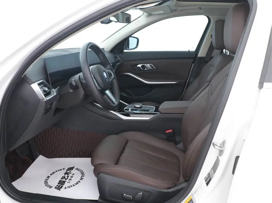 بي إم دبليو i3 2024 eDrive 35 L