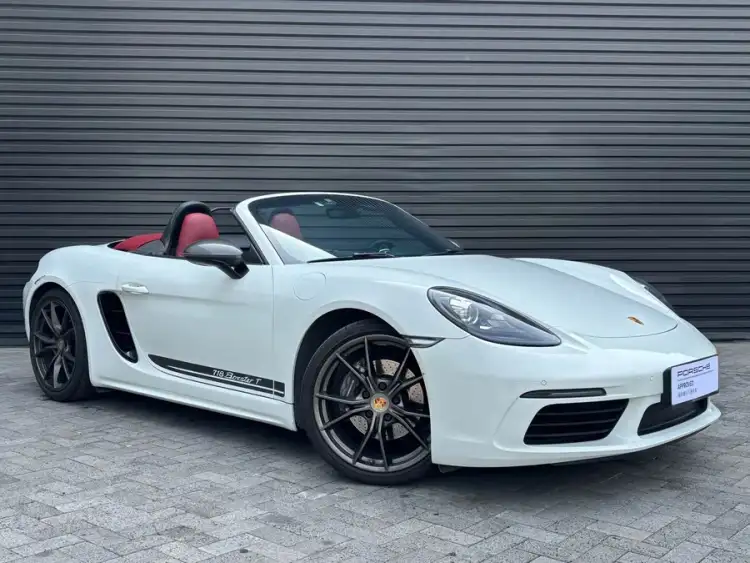 Porsche 718 2022 Model Boxster T 2.0T