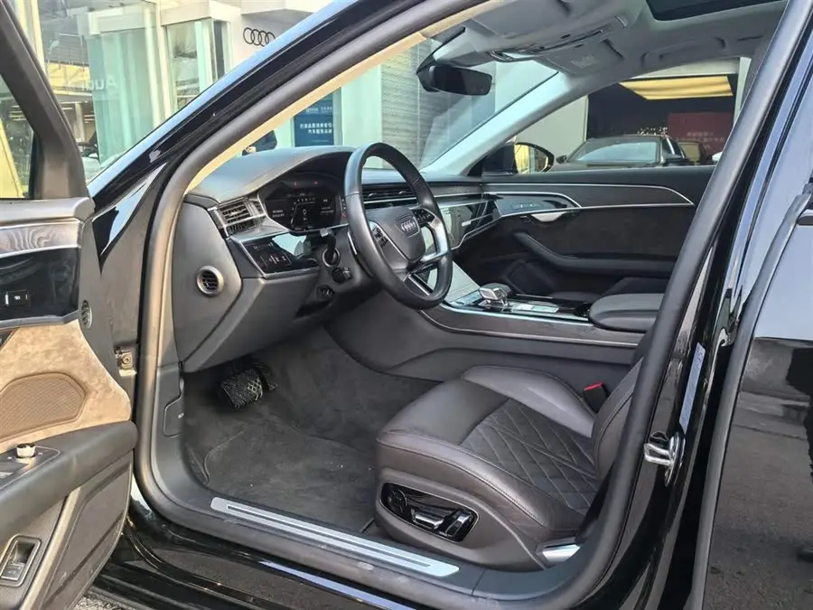 أودي A8 2022 طراز A8L 50 TFSI كواترو إصدار الراحة إصدار المقتنيات