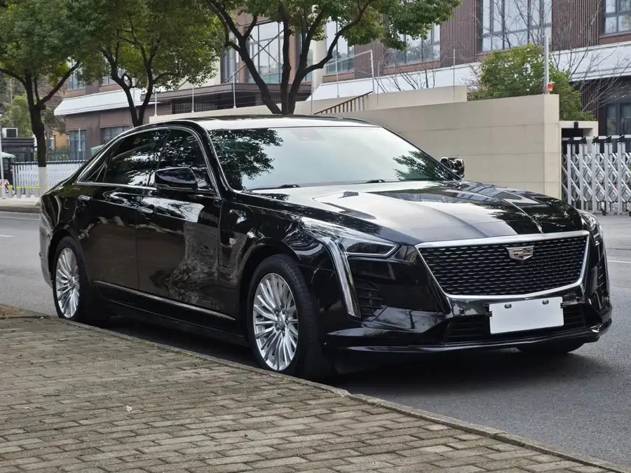 كاديلاك CT6 2022 28T فاخرة
